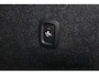 Volvo XC40 B4 Core - IntelliSafe Assist & Surround - Parkeercamera achter - Verwarmde voorstoelen, stuur & achterbank - Parkeersensoren voor & achter - Draadloze tel. lader - Standkachel - Extra getint glas - Elektr. inklapbare trekhaak - 18' LMV