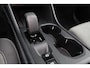 Volvo XC40 B4 Core - IntelliSafe Assist & Surround - Parkeercamera achter - Verwarmde voorstoelen, stuur & achterbank - Parkeersensoren voor & achter - Draadloze tel. lader - Standkachel - Extra getint glas - Elektr. inklapbare trekhaak - 18' LMV