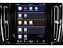 Volvo XC40 B4 Core - IntelliSafe Assist & Surround - Parkeercamera achter - Verwarmde voorstoelen, stuur & achterbank - Parkeersensoren voor & achter - Draadloze tel. lader - Standkachel - Extra getint glas - Elektr. inklapbare trekhaak - 18' LMV