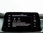 Volkswagen T-Roc Life Edition 1.0 116 pk TSI | Trekhaak | Achteruitrijcamera | Climatronic |