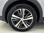 Peugeot 5008 SUV Allure Pack Business 130 pk Automaat | Navigatie | Achteruitrijcamera | Voorstoelen Verwarmd | LED Koplampen | Keyless Entry/Start | Elektrische Achterklep met Sensor | Dodehoek Detectie | Adaptieve Cruise Control | 18" Lichtmetalen Velgen | Apple Carplay/Android Auto |