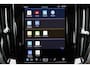 Volvo V60 T6 Recharge AWD Core Bright - LONG RANGE - IntelliSafe Assist & Surround - Adaptieve LED koplampen - Parkeercamera achter - Verwarmde voorstoelen, stuur & achterbank - Parkeersensoren voor & achter - Elektr. inklapbare trekhaak - 18' LMV