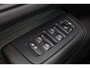 Volvo V60 T6 Recharge AWD Core Bright - LONG RANGE - IntelliSafe Assist & Surround - Adaptieve LED koplampen - Parkeercamera achter - Verwarmde voorstoelen, stuur & achterbank - Parkeersensoren voor & achter - Elektr. inklapbare trekhaak - 18' LMV