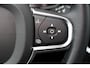 Volvo V60 T6 Recharge AWD Core Bright - LONG RANGE - IntelliSafe Assist & Surround - Adaptieve LED koplampen - Parkeercamera achter - Verwarmde voorstoelen, stuur & achterbank - Parkeersensoren voor & achter - Elektr. inklapbare trekhaak - 18' LMV