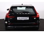 Volvo V60 T6 Recharge AWD Core Bright - LONG RANGE - IntelliSafe Assist & Surround - Adaptieve LED koplampen - Parkeercamera achter - Verwarmde voorstoelen, stuur & achterbank - Parkeersensoren voor & achter - Elektr. inklapbare trekhaak - 18' LMV