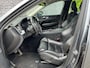 Volvo XC60 2.0 D4 AWD Momentum Stoelverwarming | 20" velgen | Parkeersensoren voor + achter | Lederen bekleding | Trekhaak | Cruise Control |