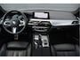 BMW 5-Serie Touring 520d High Executive | M-PAKKET | PANO | ACC | HUD | KEYLESS | 360 CAM |