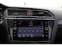 Volkswagen Tiguan 1.4 TSI 4Motion Highline Business R | Trekhaak | Panorama dak | Stoelverwarming | Adaptive Cruise Control | Climate Control | Navigatie | LED Koplampen |