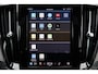 Volvo V60 T6 Recharge AWD Essential Edition -IntelliSafe Assist & Surround - Leder - Elektrisch bed. lendensteun - Verwarmbare voorstoelen - Verwarmbaar stuurwiel - Verwarmbare achterbank - Trekhaak - Parkeersensoren voor & achter - Parkeercamera - 19' LMV -