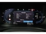 Volvo V60 T6 Recharge AWD Essential Edition -IntelliSafe Assist & Surround - Leder - Elektrisch bed. lendensteun - Verwarmbare voorstoelen - Verwarmbaar stuurwiel - Verwarmbare achterbank - Trekhaak - Parkeersensoren voor & achter - Parkeercamera - 19' LMV -
