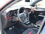 Opel Mokka-e Electric EV Level 4 50 kWh 136 pk | Navigatie | Achteruitrijcamera | Parkeersensoren Voor en Achter | Voorstoelen Verwarmd | LED Koplampen | Keyless Start | Dodehoek Detectie | Verwarmd Lederen Stuurwiel | 17" Lichtmetalen Velgen | Apple Carplay/Android Auto |