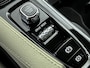 Volvo V90 2.0 B4 212Pk Automaat Business Pro / Trekhaak / Airco-ecc / Navi / Leder / Adap-cruise / Stoel-stuur verw. / Stand verw. / Apk okt-2026