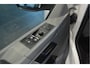Volkswagen Transporter 2.0 TDI L2H1 airco navi trekhaak 18 inch 150 pk !!