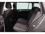 Volkswagen Golf Variant 1.4 TSI Connected Series 2016 | Panorama Dak | Stoelverwarming | Cruise Control | Navigatie | Goed Onderhouden | Trekhaak | Parkeersenoren | Boekjes | 2 Sleutels