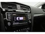 Volkswagen Golf Variant 1.4 TSI Connected Series 2016 | Panorama Dak | Stoelverwarming | Cruise Control | Navigatie | Goed Onderhouden | Trekhaak | Parkeersenoren | Boekjes | 2 Sleutels