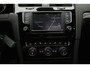 Volkswagen Golf Variant 1.4 TSI Connected Series 2016 | Panorama Dak | Stoelverwarming | Cruise Control | Navigatie | Goed Onderhouden | Trekhaak | Parkeersenoren | Boekjes | 2 Sleutels