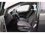 Volkswagen Golf Variant 1.4 TSI Connected Series 2016 | Panorama Dak | Stoelverwarming | Cruise Control | Navigatie | Goed Onderhouden | Trekhaak | Parkeersenoren | Boekjes | 2 Sleutels