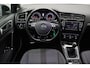 Volkswagen Golf Variant 1.4 TSI Connected Series 2016 | Panorama Dak | Stoelverwarming | Cruise Control | Navigatie | Goed Onderhouden | Trekhaak | Parkeersenoren | Boekjes | 2 Sleutels