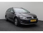 Volkswagen Golf Variant 1.4 TSI Connected Series 2016 | Panorama Dak | Stoelverwarming | Cruise Control | Navigatie | Goed Onderhouden | Trekhaak | Parkeersenoren | Boekjes | 2 Sleutels