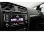 Volkswagen Golf Variant 1.4 TSI Connected Series 2016 | Panorama Dak | Stoelverwarming | Cruise Control | Navigatie | Goed Onderhouden | Trekhaak | Parkeersenoren | Boekjes | 2 Sleutels