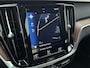 Volvo V60 2.0 T5 Momentum Go | 251PK | Trekhaak |  Comfortstoelen | LED |