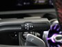 Mercedes-Benz A-klasse 200 AMG-Line / Stoelverwarming / Achteruitrijcamera / Panaroma-schuifdak / 19inch-Multispaaks / Night-Pakket / Memory-Stoelen /
