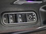 Mercedes-Benz A-klasse 200 AMG-Line / Stoelverwarming / Achteruitrijcamera / Panaroma-schuifdak / 19inch-Multispaaks / Night-Pakket / Memory-Stoelen /