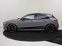 Mercedes-Benz A-klasse 200 AMG-Line / Stoelverwarming / Achteruitrijcamera / Panaroma-schuifdak / 19inch-Multispaaks / Night-Pakket / Memory-Stoelen /