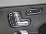 Mercedes-Benz A-klasse 200 AMG-Line / Stoelverwarming / Achteruitrijcamera / Panaroma-schuifdak / 19inch-Multispaaks / Night-Pakket / Memory-Stoelen /