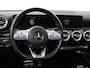 Mercedes-Benz A-klasse 200 AMG-Line / Stoelverwarming / Achteruitrijcamera / Panaroma-schuifdak / 19inch-Multispaaks / Night-Pakket / Memory-Stoelen /