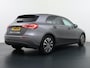 Mercedes-Benz A-klasse 180 Business Solution | Achteruitrij Camera | Stoelverwarming Voor | LED Koplampen | DAB+ radio | Parkeersensoren Voor + Achter