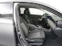 Mercedes-Benz A-klasse 180 Business Solution | Achteruitrij Camera | Stoelverwarming Voor | LED Koplampen | DAB+ radio | Parkeersensoren Voor + Achter