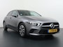Mercedes-Benz A-klasse 180 Business Solution | Achteruitrij Camera | Stoelverwarming Voor | LED Koplampen | DAB+ radio | Parkeersensoren Voor + Achter
