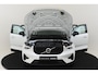 Volvo XC40 B4 (M-HYBRID) PLUS DARK -CAMERA|ADAP.CRUISE|VERW.VOORRUIT|TREKHAAK|HARMAN/KARDON