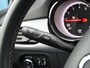 Opel Astra Black Edition 150 pk | Navigatie | Parkeersensoren Achter | LED Dagrijverlichting | Lederen Stuurwiel | DAB Ontvanger | Airco | Cruise Control | 17" Lichtmetalen Velgen | Apple Carplay/Android Auto |