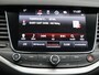 Opel Astra Black Edition 150 pk | Navigatie | Parkeersensoren Achter | LED Dagrijverlichting | Lederen Stuurwiel | DAB Ontvanger | Airco | Cruise Control | 17" Lichtmetalen Velgen | Apple Carplay/Android Auto |