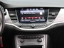 Opel Astra Black Edition 150 pk | Navigatie | Parkeersensoren Achter | LED Dagrijverlichting | Lederen Stuurwiel | DAB Ontvanger | Airco | Cruise Control | 17" Lichtmetalen Velgen | Apple Carplay/Android Auto |