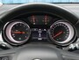 Opel Astra Black Edition 150 pk | Navigatie | Parkeersensoren Achter | LED Dagrijverlichting | Lederen Stuurwiel | DAB Ontvanger | Airco | Cruise Control | 17" Lichtmetalen Velgen | Apple Carplay/Android Auto |