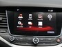 Opel Astra Black Edition 150 pk | Navigatie | Parkeersensoren Achter | LED Dagrijverlichting | Lederen Stuurwiel | DAB Ontvanger | Airco | Cruise Control | 17" Lichtmetalen Velgen | Apple Carplay/Android Auto |