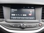 Opel Astra Edition 122 pk | Navigatie | Parkeersensoren Voor en Achter | LED Dagrijverlichting | Lederen Stuurwiel | Start/Stop Systeem | Climate Control | Cruise Control | 16" Lichtmetalen Velgen | Apple Carplay/Android Auto |