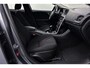 Volvo V40 Cross Country 2.0 D2 Momentum | LED koplampen | Trekhaak | Parkeersensoren | Navigatie