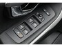 Volvo V40 Cross Country 2.0 D2 Momentum | LED koplampen | Trekhaak | Parkeersensoren | Navigatie