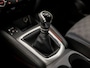 Nissan Qashqai 1.5 dCi Deluxe (NAVIGATIE, CLIMATE, 360 CAMERA, GETINT GLAS, TREKHAAK, SPORTSTOELEN, PARKEERSENSOREN, CRUISE, NIEUWE APK, NIEUWSTAAT)