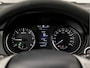 Nissan Qashqai 1.5 dCi Deluxe (NAVIGATIE, CLIMATE, 360 CAMERA, GETINT GLAS, TREKHAAK, SPORTSTOELEN, PARKEERSENSOREN, CRUISE, NIEUWE APK, NIEUWSTAAT)