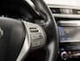 Nissan Qashqai 1.5 dCi Deluxe (NAVIGATIE, CLIMATE, 360 CAMERA, GETINT GLAS, TREKHAAK, SPORTSTOELEN, PARKEERSENSOREN, CRUISE, NIEUWE APK, NIEUWSTAAT)