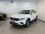 Volkswagen Tiguan 1.5 TSI Life Business / 150PK / NAVI / STOEL-STUURVERW. / PDC / 1800KG TREKG.