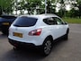 Nissan Qashqai 1.6 117pk Connect Edition Pano Trekh.Navi Clima