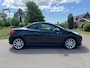 Peugeot 207 CC 1.6-16V T Roland Garros / Cabriolet / Airco / Cruise Control / Leder / JBL Speakers / Trekhaak / 134.000 KM / NAP