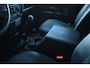Land Rover Defender 110 2.2 TD4 Hard Top 1e eig. NL-auto Black-pack