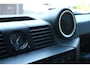 Land Rover Defender 110 2.2 TD4 Hard Top 1e eig. NL-auto Black-pack